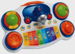 Scopri di più sull'articolo Deejay Piano, la tastiera elettronica con la quale il bimbo potrà  apprendere del mondo dei colori e suoni