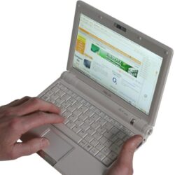 EEE Pc: non un semplice PalmTop Palmare Notebook o Netbook, ma un prodotto tecnologico innovativo