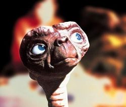 Scopri di più sull'articolo Film E.T. L’extraterrestre