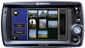 Scopri di più sull'articolo GPS Navigatore Portatile Navman ICN720 mappe Italia& Europa con fotocamera integrata e display 4”