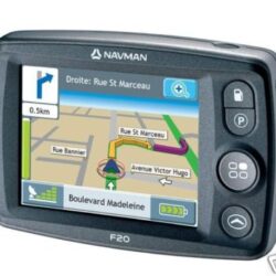 Navman GPS – F20 Navigatore Portatile Antiriflesso Display LCD
