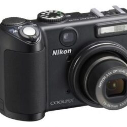 Fotocamera: Nikon COOLPIX P5100, la qualità  fatta fotocamera.