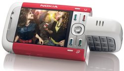 Scopri di più sull'articolo Nokia 5700, la “civetta” del mondo dei cellulari!