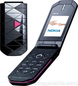 Scopri di più sull'articolo Telefono cellulare Nokia 7070 Prism, la geometria ai piedi di Nokia