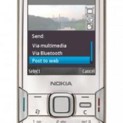 Cellulare: Nokia N 82, altro asso nella manica della casa finlandese