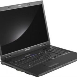 Notebook Samsung R700, il notebook dallo schermo ampio