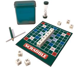 Scopri di più sull'articolo Mattel presente la versione portatile del gioco Scrabble Scramble